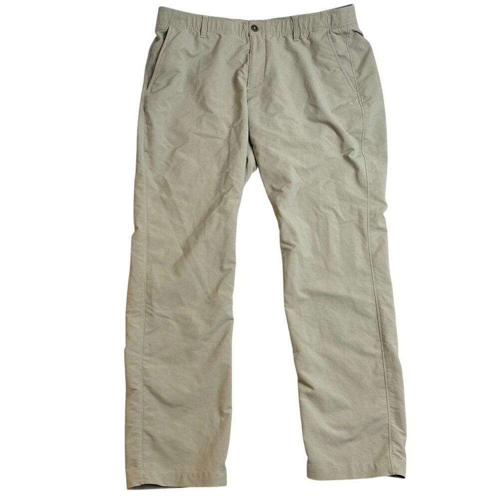 Under Armour Mens Pants Size 40x32 Beige Straight Leg Chino Golf Casual Classic